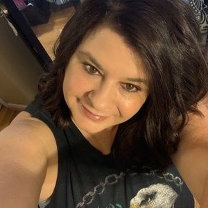 Meet your Posher, Melissa